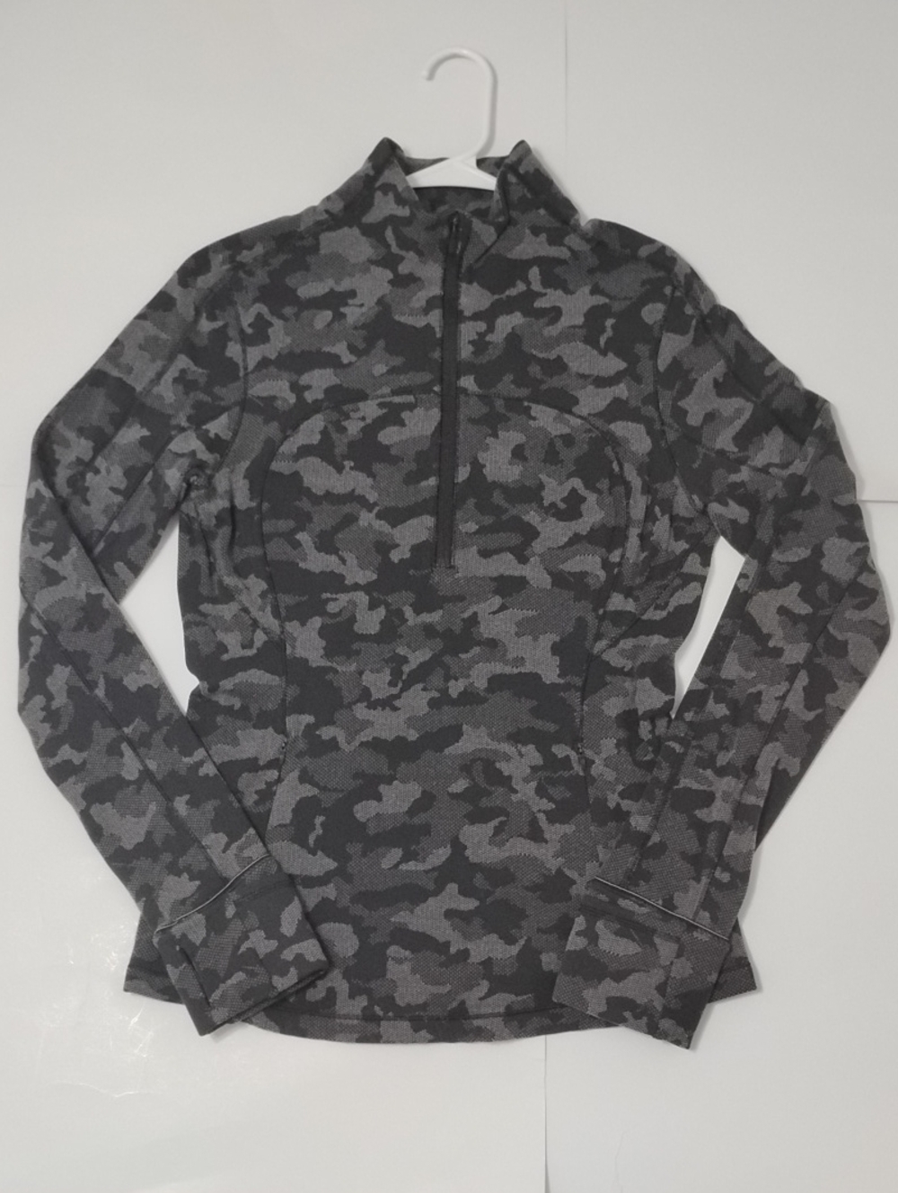 Lululemon Run Briskly 1/2 Zip Rulu Pullover W10